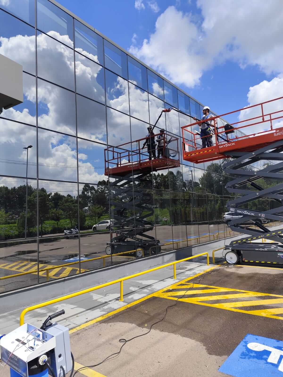 WhatsApp Image 2025-02-01 at 13.06.24